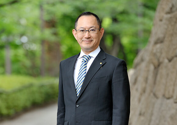 代表取締役社長 川田忠裕［President Tadahiro Kawada］