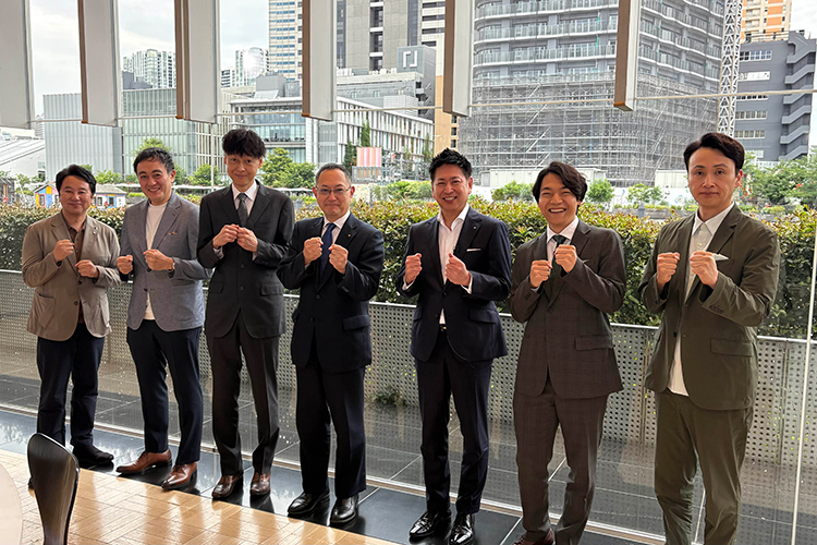 円卓コンフィデンシャル撮影当日の記念写真